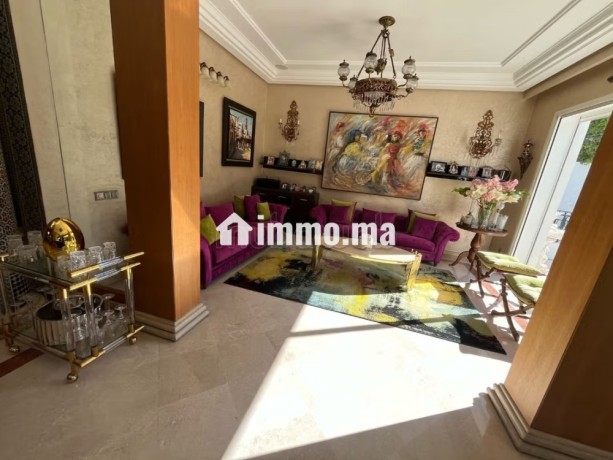 vente-villa-de-luxe-a-ain-diab-extension-5-pieces-confortables-belle-terrasse-et-jardin-big-17