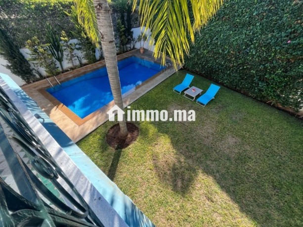 vente-villa-de-luxe-a-ain-diab-extension-5-pieces-confortables-belle-terrasse-et-jardin-big-1