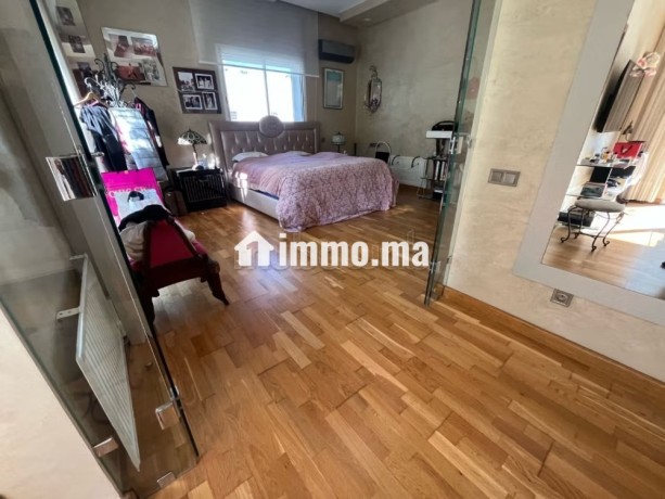 vente-villa-de-luxe-a-ain-diab-extension-5-pieces-confortables-belle-terrasse-et-jardin-big-5