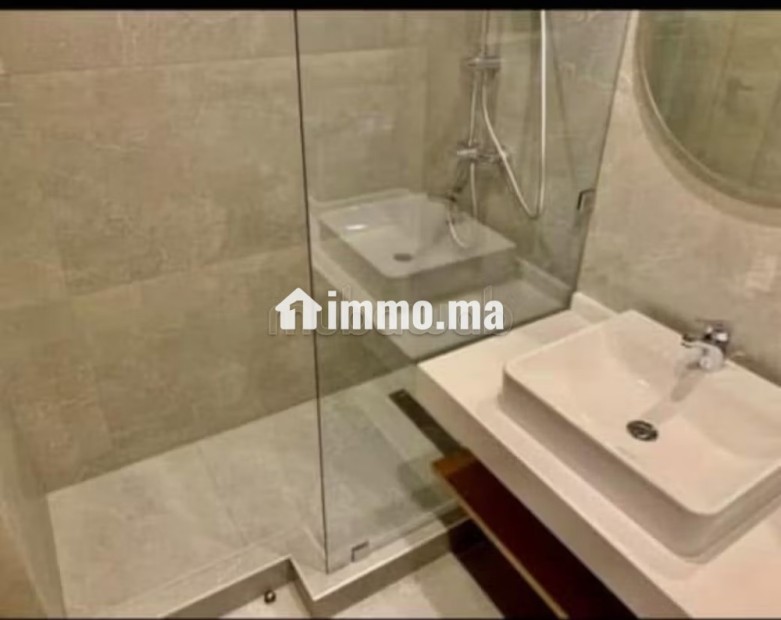 Bel appartement en location à Les princesses. 1 Pièce. Avec ascenseur et terrasse - Location Immobilier - Casablanca - photo 8