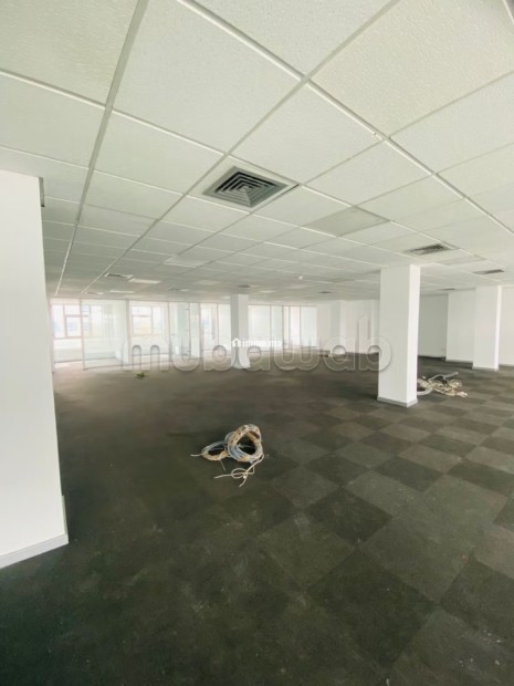 Bureaux à louer à Sidi Maarouf. Superficie 458 m². Avec ascenseur et terrasse - Location Immobilier - Casablanca - photo 3
