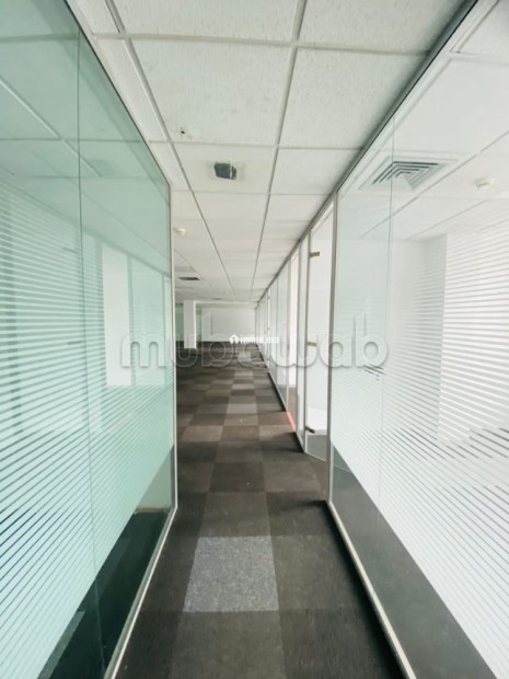 Bureaux à louer à Sidi Maarouf. Superficie 458 m². Avec ascenseur et terrasse - Location Immobilier - Casablanca - photo 6