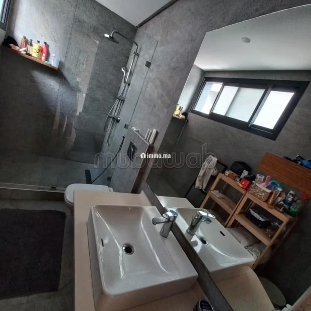Superbe appartement à louer vide à Les princesses. Surface totale 140 m². Terrasse et ascenseur - Location Immobilier - Casablanca - photo 2