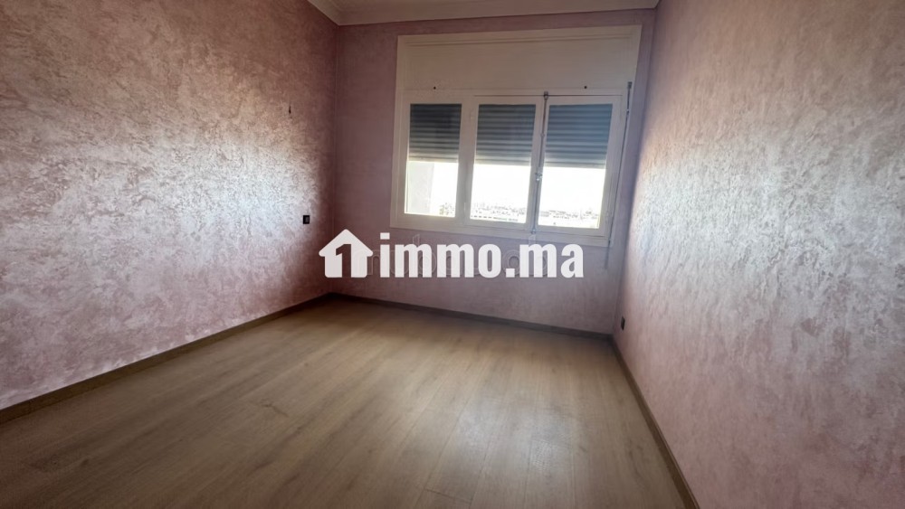Appartement à l'achat à Maârif Extension. 3 chambres. Ascenseur et terrasse - Vente Immobilier - Casablanca - photo 2