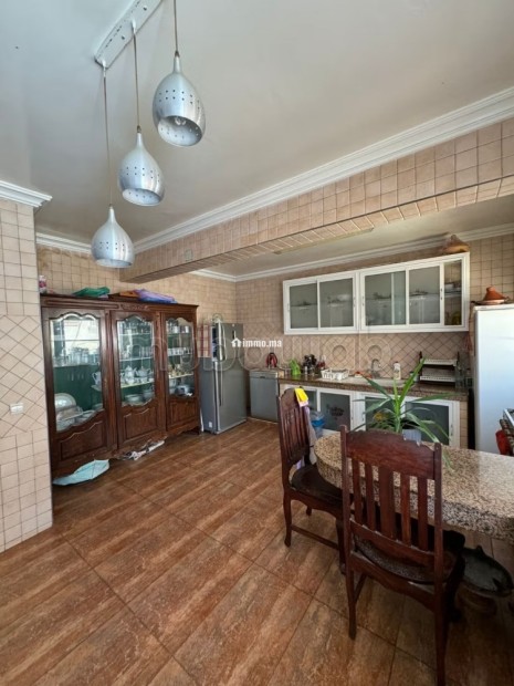 Bel appartement à vendre a 2 Mars.
Surface totale 377 m².
Ascenseur et terrasse - Vente Immobilier - Casablanca - photo 3