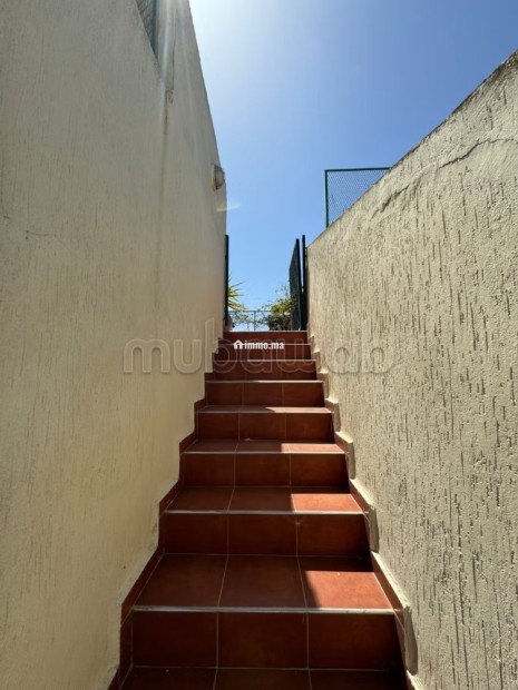 Bel appartement à vendre a 2 Mars.
Surface totale 377 m².
Ascenseur et terrasse - Vente Immobilier - Casablanca - photo 5