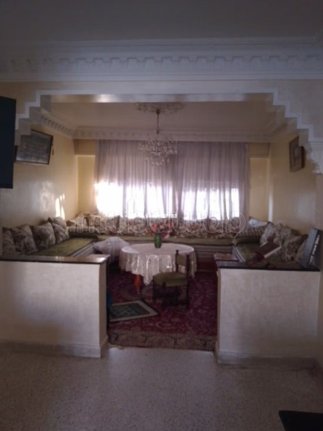 Vend appartement à Plateau Al Batha. Superficie 98 m². Salon Marocain, sécurité - Vente Immobilier - Casablanca - photo 2