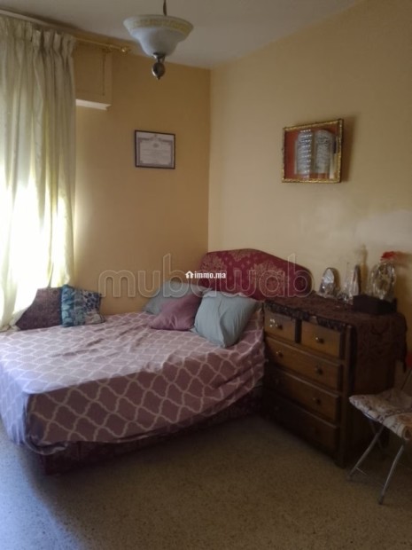 Vend appartement à Plateau Al Batha. Superficie 98 m². Salon Marocain, sécurité - Vente Immobilier - Casablanca - photo 3
