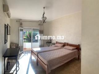 Vente d'un bel appartement à Saïdia.
Superficie 115 m².
Bien meublé - Appartement à vendre - Saidia