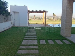 Villa isolé front golf 1300m2 - Villa à vendre - Bouskoura