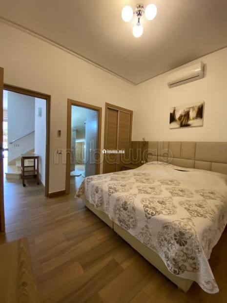 Location villa de luxe à Agdal. 5 chambres agréables. Meublé - Location Immobilier - Marrakech - photo 2