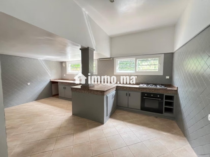 Somptueuse villa à louer à CIL Hay Salam. Surface totale 550 m². Antenne parabolique et Porte blindée - Location Immobilier - Casablanca - photo 5