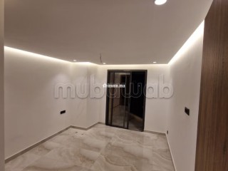 Bel appartement à vendre à Guéliz. 1 belle chambre. Terrasse et ascenseur - Appartement à vendre - Marrakech