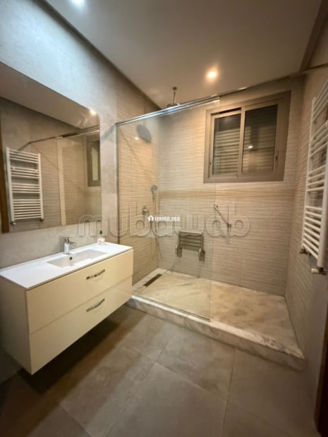 Villa moderne haut standing à louer Ain Diab - Location Immobilier - Casablanca - photo 8