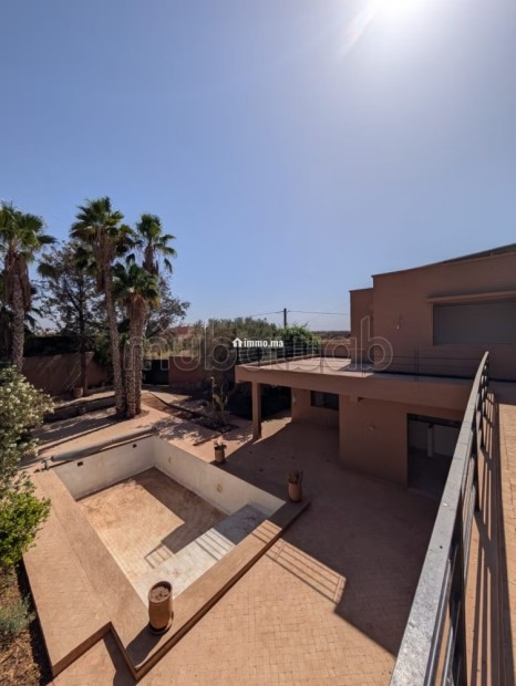 Vivez le confort absolu: Villa avec VNA à vendre - Vente Immobilier - Marrakech - photo 3