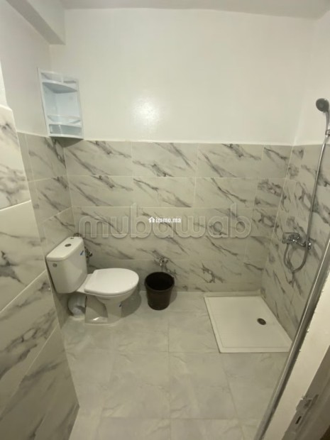 Superbe appartement à louer à Marjane.
Superficie 80 m² - Location Immobilier - Meknes - photo 4