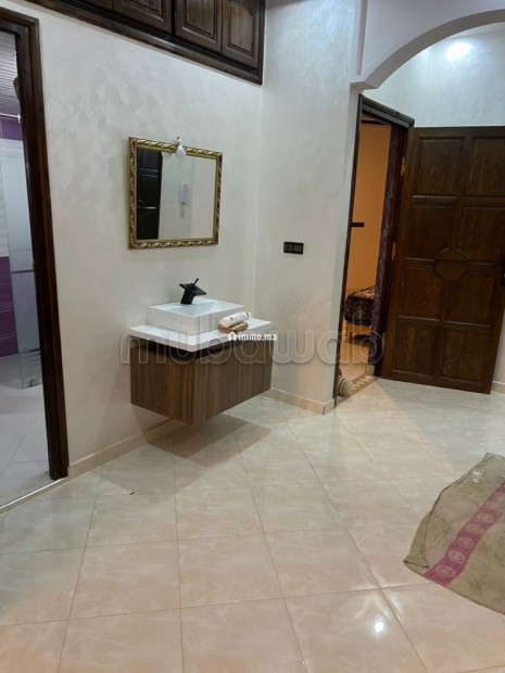 Location saisonnière à El hajeb. 1 chambre. Salon avec décoration marocaine - Vente Immobilier - El Hajeb - photo 5