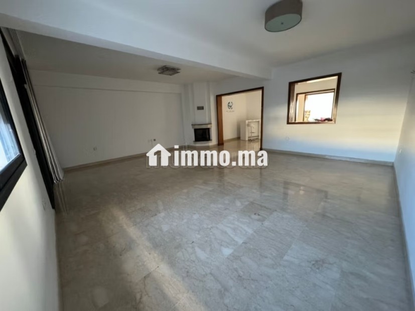 Appartement spacieux dans une résidence fermée - Location Immobilier - Rabat - photo 1