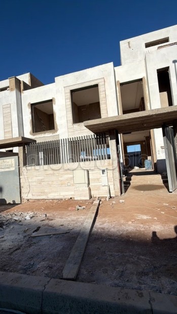 Maison de haut standing à vendre à Californie. 4 chambres. Tout confort avec piscine et cheminée - Vente Immobilier - Casablanca - photo 1
