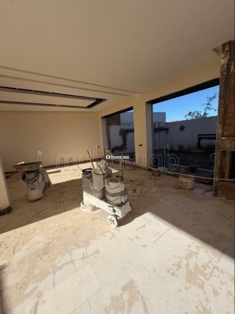 Maison de haut standing à vendre à Californie. 4 chambres. Tout confort avec piscine et cheminée - Vente Immobilier - Casablanca - photo 2