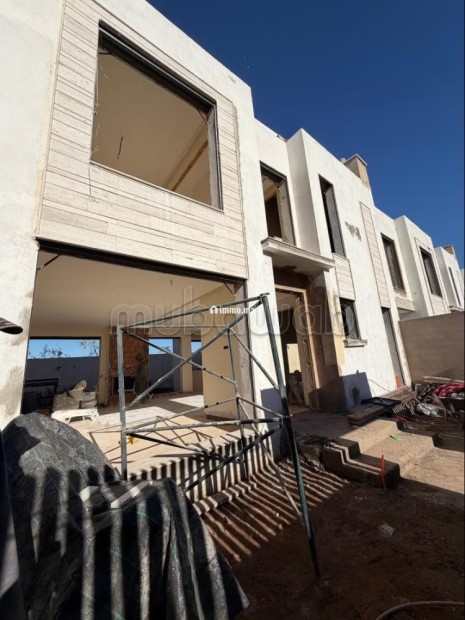Maison de haut standing à vendre à Californie. 4 chambres. Tout confort avec piscine et cheminée - Vente Immobilier - Casablanca - photo 3