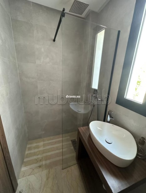 Location d'un appartement à Racine. 1 belle chambre. Meublé - Location Immobilier - Casablanca - photo 7
