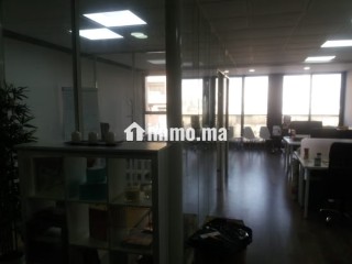 Bureaux de 65 m² à louer, avec garage et ascenseur - Bureau à louer - Casablanca