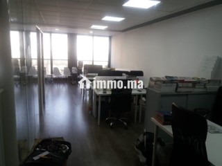 Bureaux de 65 m² à louer, avec garage et ascenseur - Bureau à louer - Casablanca