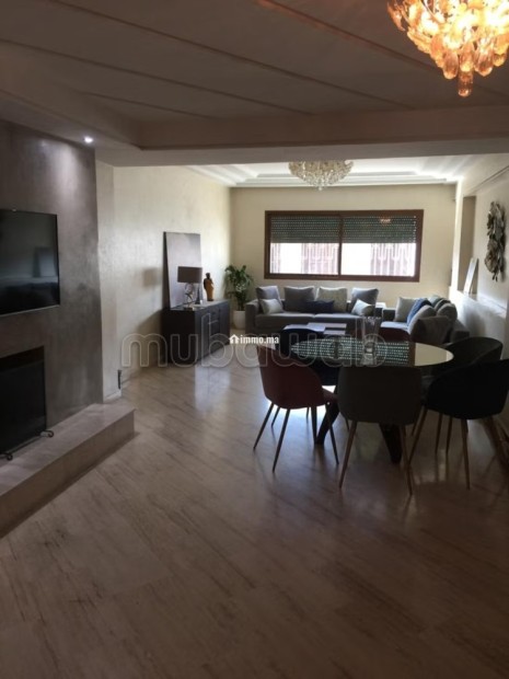 Très bel appartement en location à Palmier.
Superficie 150 m².
Bien meublé - Location Immobilier - Casablanca - photo 1
