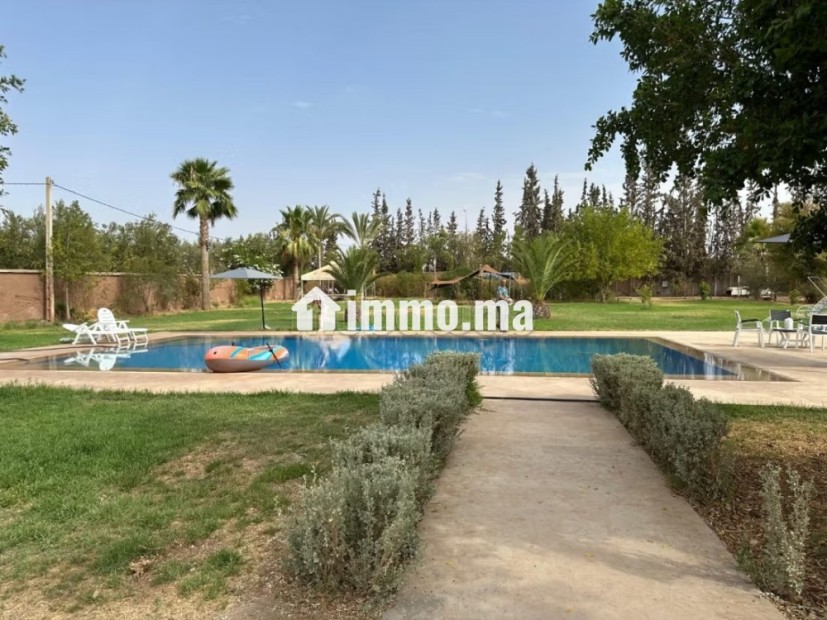 Magnifique villa à louer pour vos vacances à Route d'Agadir Essaouira. Surface totale 10000 m². Salon Marocain et antenne parabolique - Vente Immobilier - Marrakech - photo 1