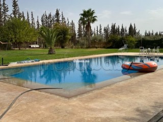 Magnifique villa à louer pour vos vacances à Route d'Agadir Essaouira. Surface totale 10000 m². Salon Marocain et antenne parabolique - Villa à vendre - Marrakech