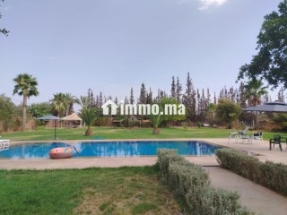 Magnifique villa à louer pour vos vacances à Route d'Agadir Essaouira. Surface totale 10000 m². Salon Marocain et antenne parabolique - Villa à vendre - Marrakech