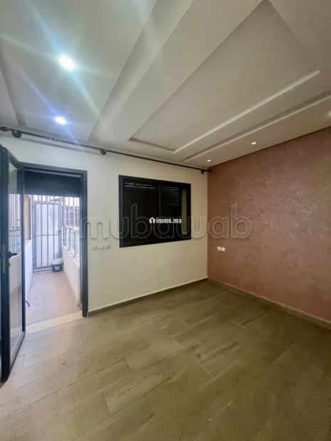 Superbe appartement à louer en Centre. Superficie 90 m². Conciergerie à disposition, système de climatisation - Location Immobilier - Kenitra - photo 7