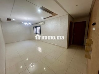 Superbe appartement à louer en Centre. Superficie 90 m². Conciergerie à disposition, système de climatisation - Appartement à louer - Kenitra