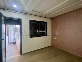 Superbe appartement à louer en Centre. Superficie 90 m². Conciergerie à disposition, système de climatisation - Appartement à louer - Kenitra
