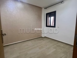 Superbe appartement à louer en Centre. Superficie 90 m². Conciergerie à disposition, système de climatisation - Appartement à louer - Kenitra