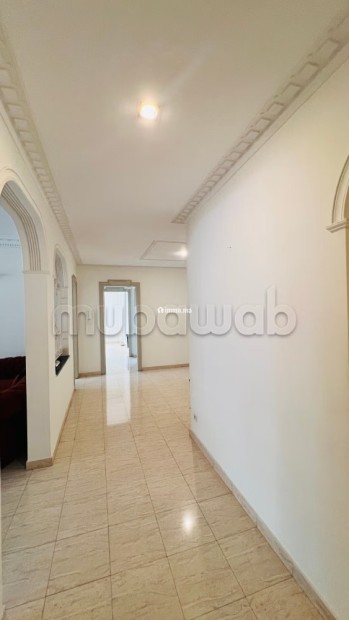 Location d'un appartement à Triangle d'Or. 2 pièces confortables. Conciergerie à disposition, système de climatisation - Location Immobilier - Casablanca - photo 8