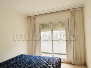 Location d'un appartement à Triangle d'Or. 2 pièces confortables. Conciergerie à disposition, système de climatisation - Appartement à louer - Casablanca