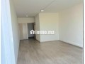 Bel appartement en location à Anfa. Superficie 160 m². Résidence avec concierge, climatisation générale - miniature 5