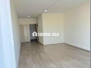 Bel appartement en location à Anfa. Superficie 160 m². Résidence avec concierge, climatisation générale - Appartement à louer - Casablanca
