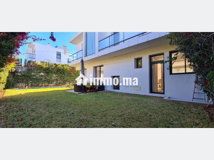 Villa 3 suites meublée en résidence piscine - Location Immobilier - Dar Bouazza - photo 2