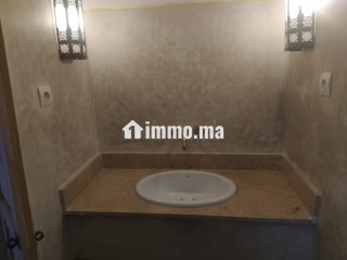 Trouvez votre riad à acheter à Riad Zitoun. Superficie 210 m². Grande piscine - Villa à vendre - Marrakech