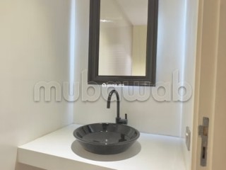 Appartement à vendre à Racine. 4 pièces. Bien meublé - Appartement à vendre - Casablanca