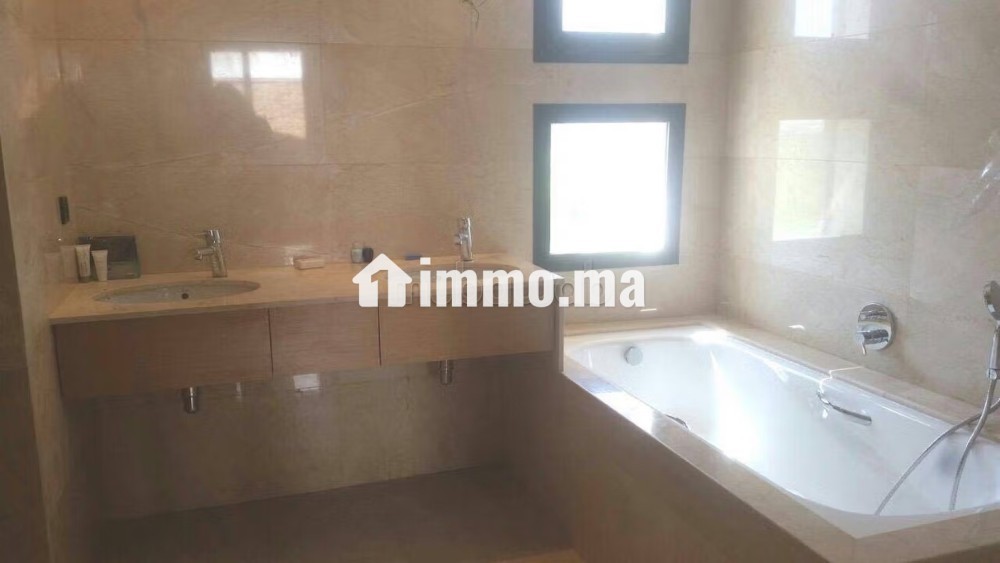 Une magnifique villa de HS donnant sur le golf - Location Immobilier - Bouskoura - photo 5