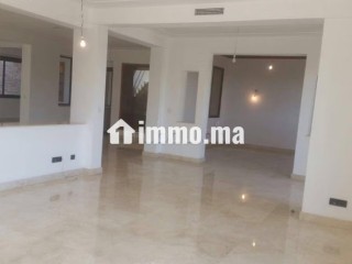 Une magnifique villa de HS donnant sur le golf - Villa à louer - Bouskoura