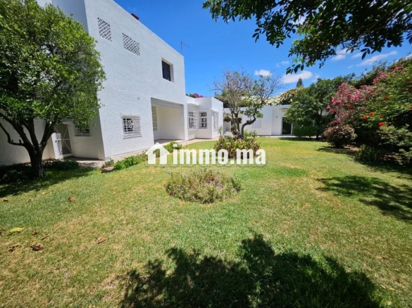 Une magnifique villa à louer sur oasis - Location Immobilier - Casablanca - photo 1