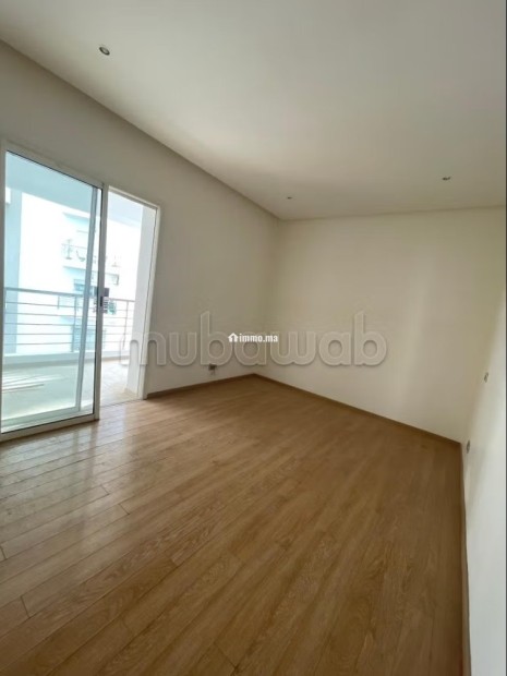 Appartement en vente à Riyad. 3 grandes pièces. Garage et terrasse - Vente Immobilier - Rabat - photo 5