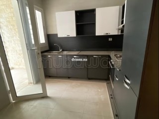 Appartement en vente à Riyad. 3 grandes pièces. Garage et terrasse - Appartement à vendre - Rabat