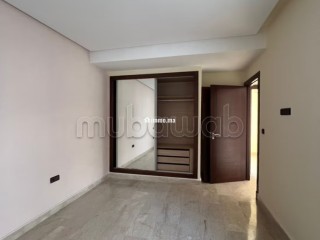 Appartement vide a louer avec terass Iberia Tanger - Appartement à louer - Tanger