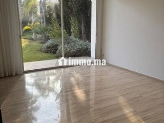 Superbe villa avec piscine à louer à Souissi - Villa à louer - Rabat